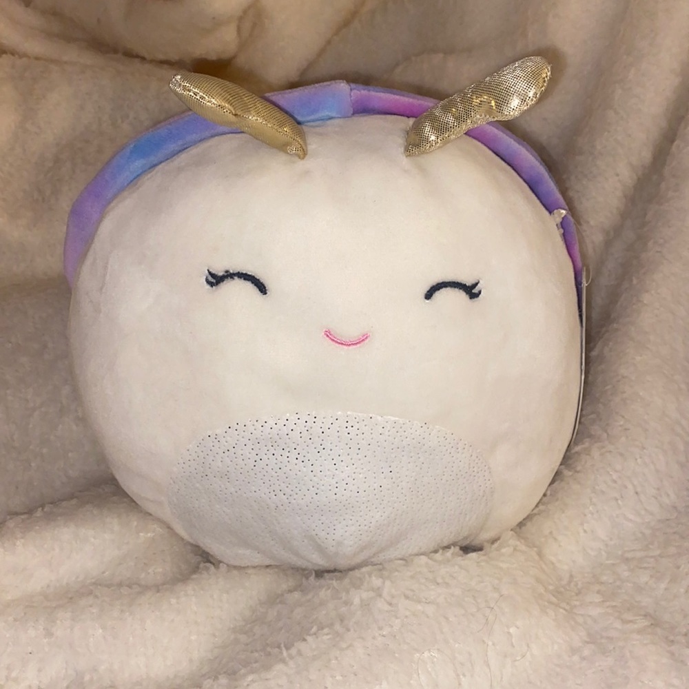 Elysa the slug squishmallow 8”